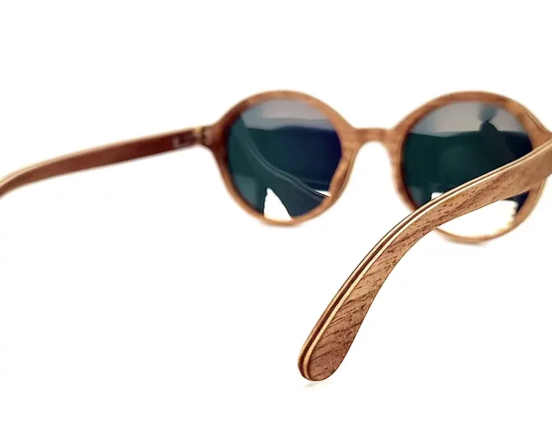 lunettes de soleil en bois ronde