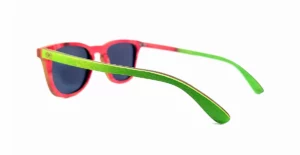 Monture carrée San Diego avec branches robustes, idéale pour les styles sportif et tendance.