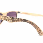 Monture légère Austin Brown en bois d'érable, idéale pour les visages ronds et ovales, style intemporel et tendance.