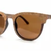 Lunettes de soleil Classic R15 en bois de noyer et liège naturel, design Clubmaster, avec verres marron UV400 pour style et protection.