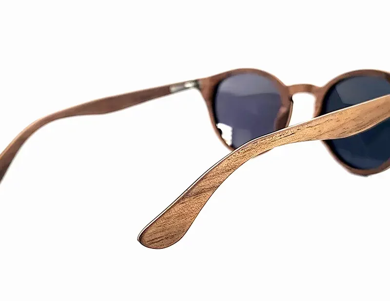 Monture pantos élégante des lunettes Harrisson Grey pour visage rond.