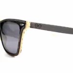 Monture durable et légère en bois d’ébène, adaptée aux styles classique et tendance.