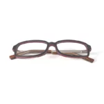 Lunettes en bois de noyer rectangulaire du modèle Syrma