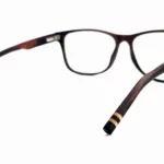 Prise de vue coté arrière de la lunette en bois optique Tinos