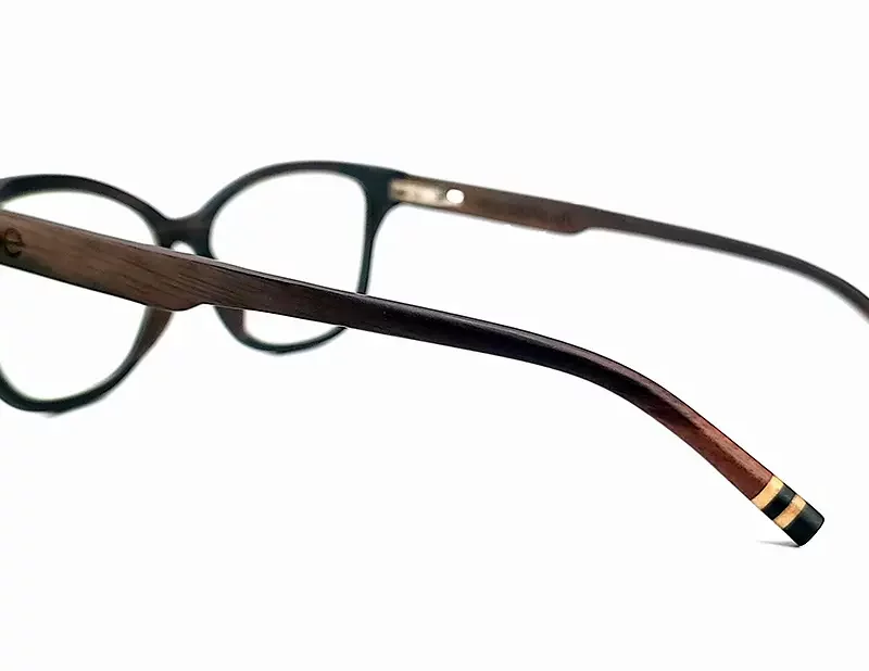 Prise de vue des lunettes de vue en bois d'ébène Milos