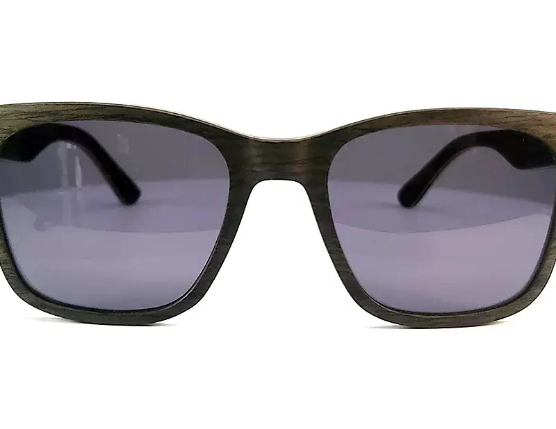 Lunettes de soleil carrées en bois de chêne