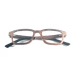 Lunettes optiques en bois Cordu sur fond blanc, mettant en valeur leur forme carrée élégante.