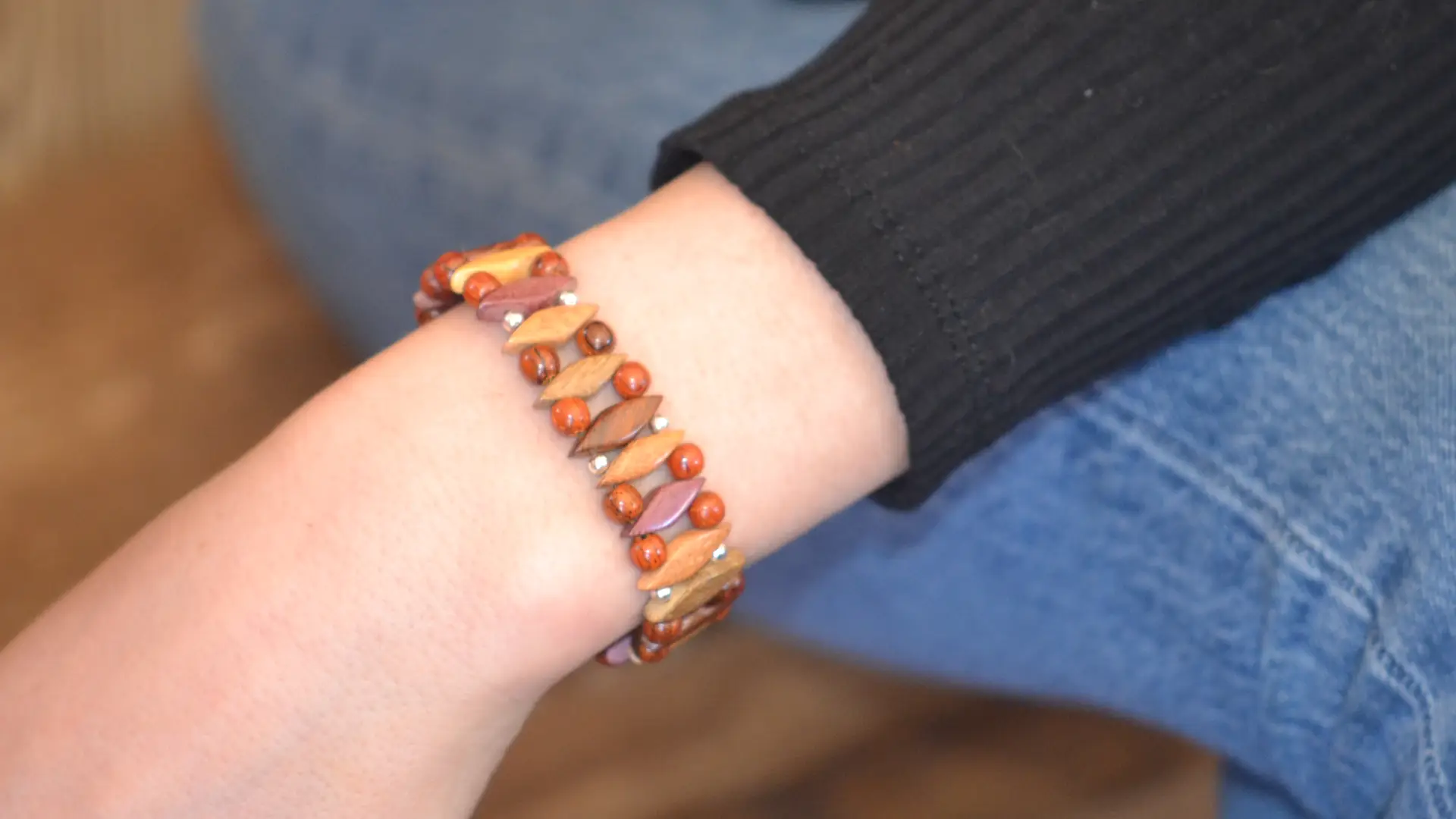 Acheter Bracelet Bois Multicolore Olympia en Ligne - Élégant et Léger | MyEssenciel