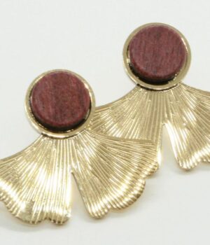 Boucles d'oreilles ginkgo doré avec perle amarante, option de bois Acajou ou Amarante
