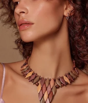 Collier en bois Néfertary