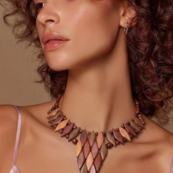 Collier en bois Néfertary