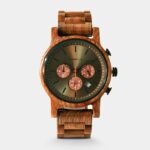 Montre masculine avec boitier de 42mm et chronomètre