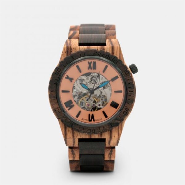 Cadran squelette de la montre Christopher avec aiguilles bleues et chiffres romains noirs