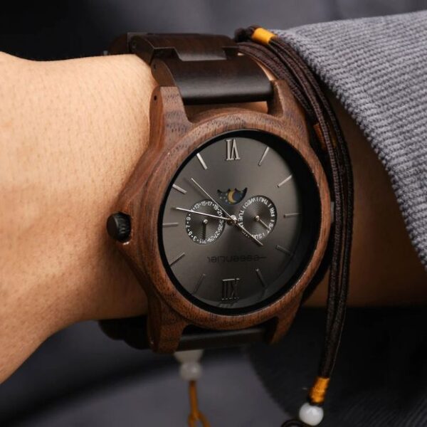 Boîtier en noyer de la montre Moon Phase 2