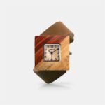 Montre en bois et cuir Square brun pour femme avec cadran carré et bracelet décalé