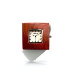 Soyez tendance avec notre Montre femme en bois blanc Square. Livraison gratuite et rapide. Ne tardez plus !