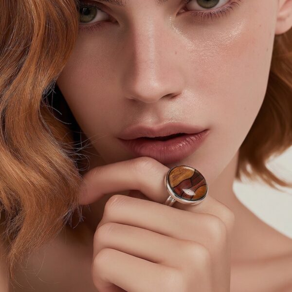 Bague bois en marqueterie ronde - Bérénice