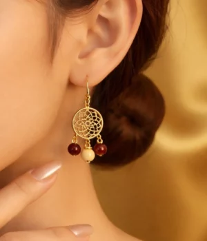 Alternative view of Boucles d'oreilles bois rosace doré Liz