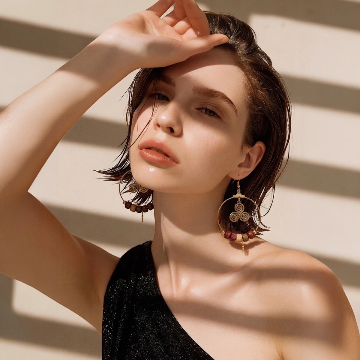 Boucles d'oreilles créole TrisKel Lola – Image 2