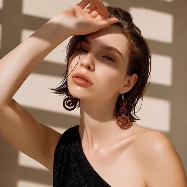 Boucles d'oreilles en acajou Marcia