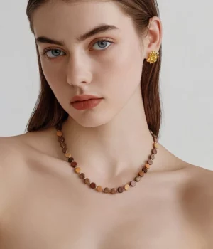 Alternative view of Collier bois multicolore Cecilia