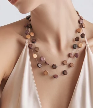 Alternative view of Collier double bois Ariana