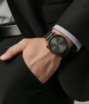 Alternative view of Montre minimaliste homme bois ébène Métro7