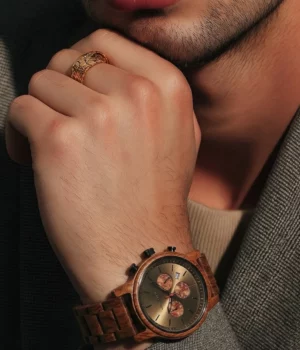 Alternative view of Montre bois noyer multi-fonction homme Everest