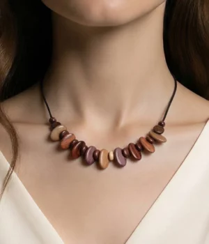 Alternative view of Ras du cou bois multicolore Lise