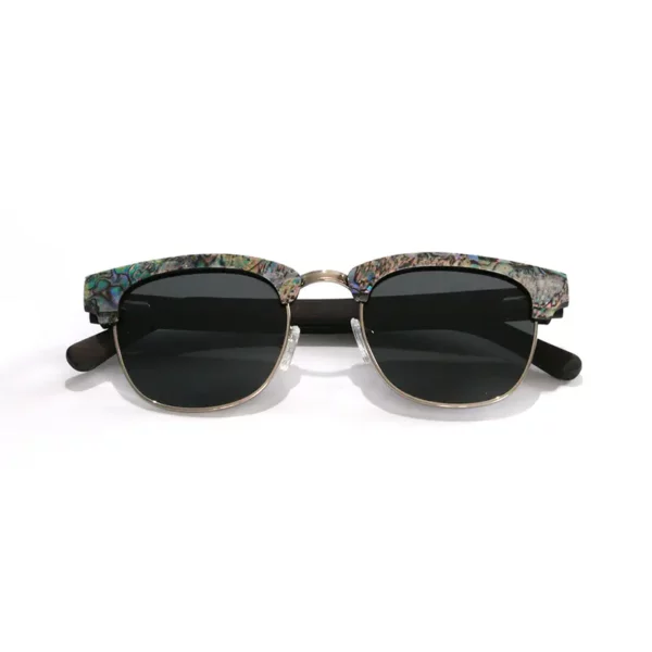 Lunettes en bois femme solaire Classic 211 AE en bois de noyer et nacre naturelle