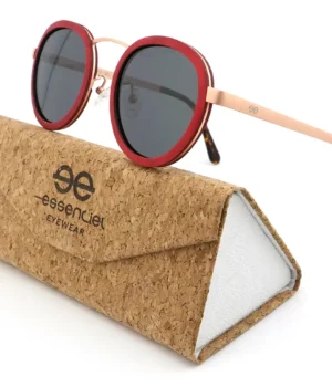 Étui en liège naturel accompagnant les lunettes STONES RED, conçu pour protéger contre les rayures et les chocs.
