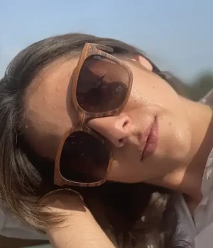 Style rétro élégant : Lunettes Grace en forme papillon, parfaites pour les visages ovales et triangulaires.