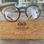 Monture légère LA BICOLORE 273XP avec détails en bois naturel, parfaite pour un style éco-responsable et chic.