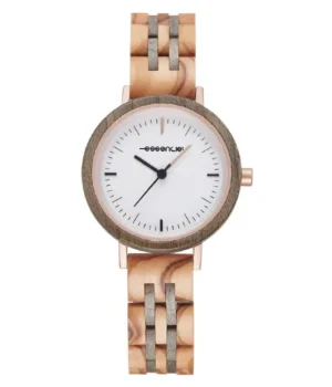 Zoom sur le bracelet en bois interchangeable et ajustable de la montre Bettie, mettant en valeur sa texture et sa couleur naturelle.