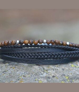 Bracelet multi-rangs pour homme en cuir noir avec pierres naturelles d'œil de tigre.