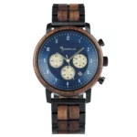 Design élégant de la montre chronographe Nomadis pour homme, bracelet en bois et métal noir.