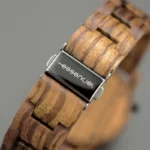 Mouvement suisse Ronda 763 dans une montre élégante en bois de zébrano