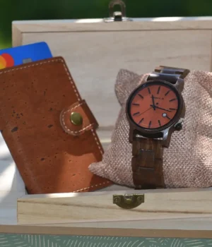 Coffret cadeau homme naturel et durable dans une boîte bambou, prêt à offrir.