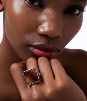 Alternative view of Bague en marqueterie bois Bérénice