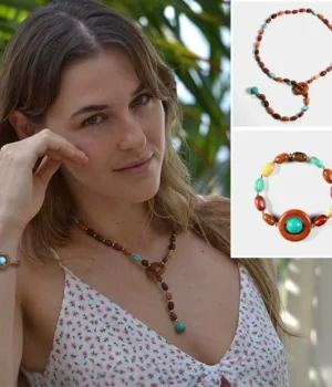 Coffret bijoux en bois et pierres turquoise avec bracelet réglable, style bohème chic.