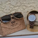 Montre homme Manhattan en bois de noyer au design sobre et contemporain, bracelet ajustable, accessoire éthique et raffiné.