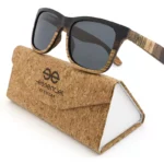 Monture bois bicolore marqueterie artisanale des lunettes Vickers BI.