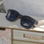 Monture en bois avec verre personnalisé Emma Black