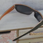Lunettes polarisées UV400 catégorie 3 – Détail du verre et de la finition bois