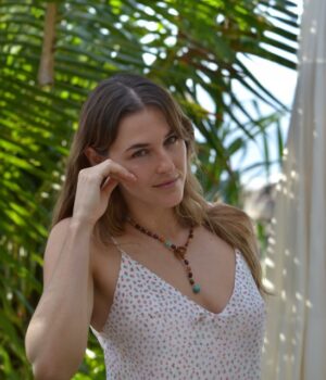 Alternative view of Collier bois et Turquoise - Isia