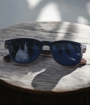 Lunettes soleil en bois Douglas-Black