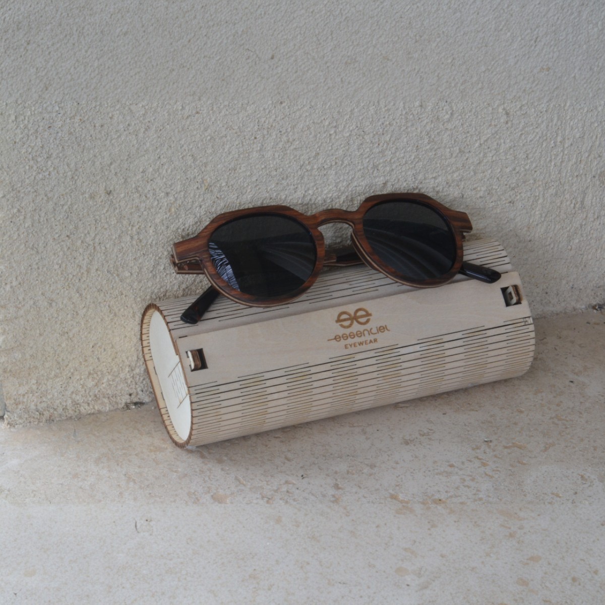 Lunettes de soleil unisexe en bois - modèle La brown