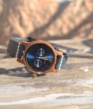 Alternative view of Montre phase de lune homme noyer et cuir Blue Moon
