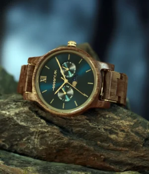 Alternative view of Montre bois noyer homme phase de lune Blue Moon