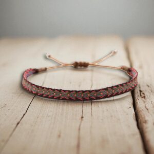 Bracelet colombien Luisa – tissage artisanal rose, gris et marron lie de vin avec fils brillants, style bohème femme